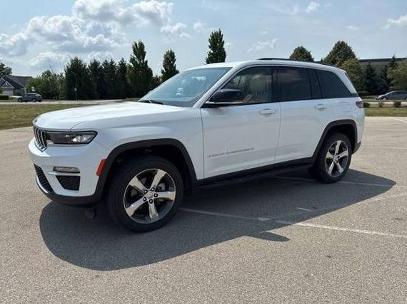 JEEP GRAND CHEROKEE 2022 1C4RJHBG4N8618976 image